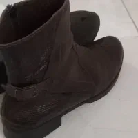 بوت چرم اصل سایز ۳۹