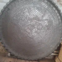 مجمه بزرگ مسی و عکس دار قدیمی