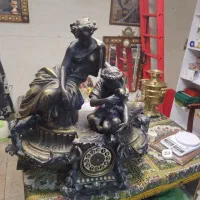 مجسمه ساعت قلع و سرب|کلکسیون اشیاء عتیقه|شهریار, شهریار|دیوار