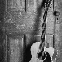 آموزش گیتار پاپ حرفه ای همراه با آواز