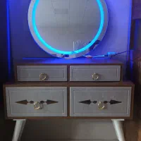 میز آرایشی با آینه کلاسیک