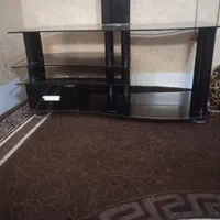 میزتلویزیون شیشه ای