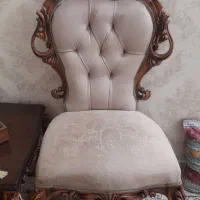 مبل ۹نفره درحدنو با ۳عددمیزعسلی