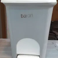 سطل کوچک پلاستیکی فنری