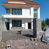 سیمانکاری پودر خاک سنگ. بتن ریزی کف حیاط