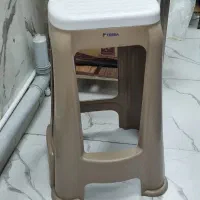 چهارپایه پلاستیکی
