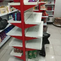 استند وسط مغازه