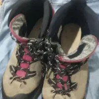 فروش دو جفت نیم پوتین پاییزی با شماره 40|کیف، کفش، کمربند|سنندج, |دیوار