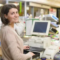 صندوق دار فروشگاه