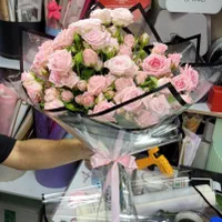 دسته گل رز مینیاتوری ۸۹۰تومان