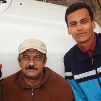شاگرد مکانیک یا باطری سازم