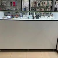 میز و ویترین مغازه