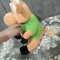 عروسک|اسباببازی بچه|گلبهار, شهر جدید گلبهار|دیوار