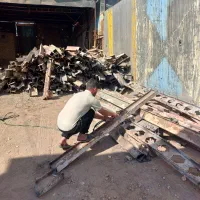 کارگر (برشکاری آهن)