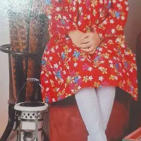 پیراهن دخترانه و کفش ورنی مجلسی