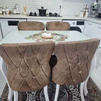 میز نهارخوری۴نفره|میز و صندلی غذاخوری|قم, انصار‌الحسین|دیوار