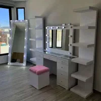 میز آرایشی هالیوودی مدرن با آینه لامپ دار