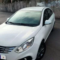 خودرویj4دنده اتوماتیک