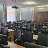 اجاره فضای آموزشی|اجارهٔ کوتاه‌مدت دفتر کار و فضای آموزشی|تهران, نیلوفر|دیوار