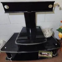 میزLCDومقداری ابزار