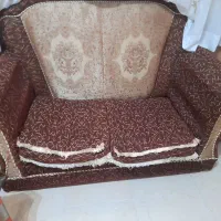 یه دست مبل کار کرده ومیز عسلی سه تیکه