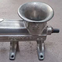 چرخ گوشت دستی صنعتی ۲۲ قدیمی