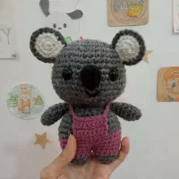 عروسک دستبافت کوالا