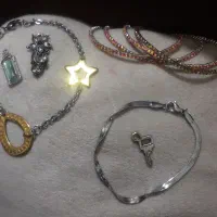 بدلیجات تعدادی گردنبندمرواریدفیروزه موجوده