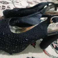 کفش|کیف، کفش، کمربند|دوگنبدان, |دیوار