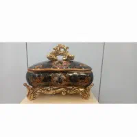 شکلات خوری زیر خاکی