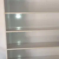 ویترین ام دی اف جلو شیشه مغازه