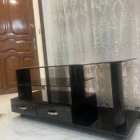 میز تلوزیون شیشه ای ترک