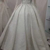 فروش لباس عروس و لباس مجلسی