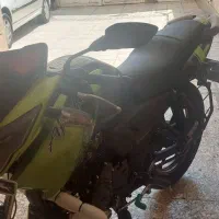 آپاچی|موتورسیکلت|رباط‌کریم, رباط‌کریم|دیوار