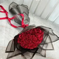 دسته گل های زیبا برای مناسبت ها|گل مصنوعی|ارومیه, |دیوار