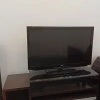 میز و تلویزیون