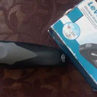 یک دستگاه منگنه فلزی ۰۵۶۱۸ آکبند