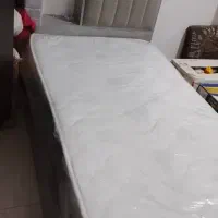 تخت و خوشخواب