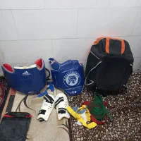 هوگو تکواندو|تجهیزات ورزشی|ری, علایین|دیوار