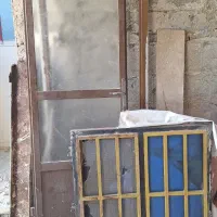 در و پنجره سالم بدون پوسیدگی|مصالح و تجهیزات ساختمان|قم, قلعه کامکار|دیوار