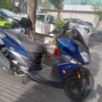 j 200
