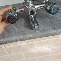 روشویی همراه شیرحمام وشیرتوالت وقتی پرده|لوازم سرویس بهداشتی|باقرشهر, |دیوار