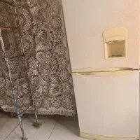 یخچال فریزر کاملا سالمه خدا پدر بیامرزی
