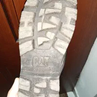 پوتین نظامی|کیف، کفش، کمربند|رشت, بازار|دیوار