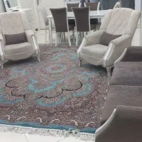 مبل راحتی دست دوم و میز نهار خوری ست