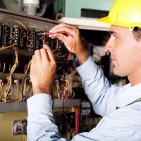 برقکار ساختمانی