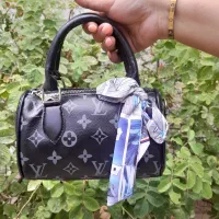 کیف زنانه مجلسی و روزمره