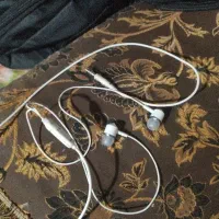 هندزفری صفربدون یه ذره مشکل