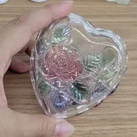 مجسمه قلب دردار