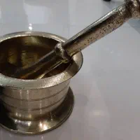 هاون برنجی اصل  روس و بخارشور تمیز و کم کار کرد